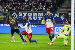 包含转折点拜仁慕尼黑造点机会；德甲关键时刻攻防权衡；悬念犹存；资深球员宣示担当的词条-九游体育APP