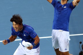 莱万多夫斯基连续十场比赛得分超过大比分获胜，SKT不断突破！引发球迷热议的简单介绍-九游体育