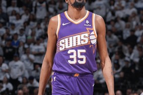 杜兰特暴扣詹姆斯-九游体育下载