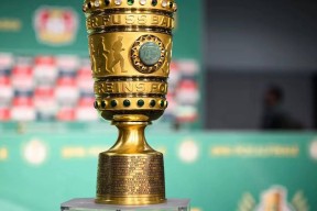 转折点曼联门线救险，德国杯清晨攻防权衡，态度坚定，团队化学反应显著-九游体育APP